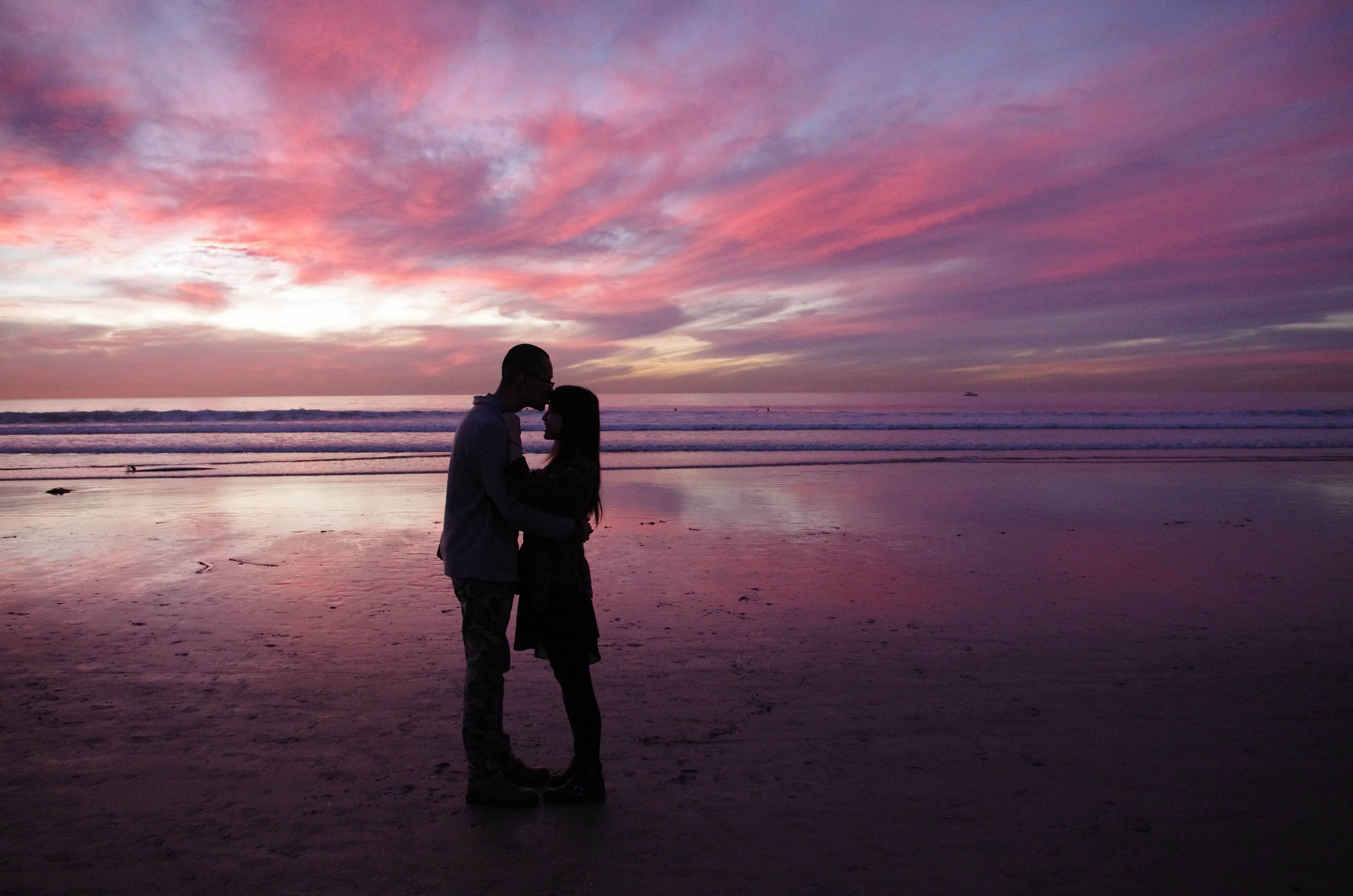 光线传媒上半年净利润同比增长371.55%!公司首款3A游戏已在制作中