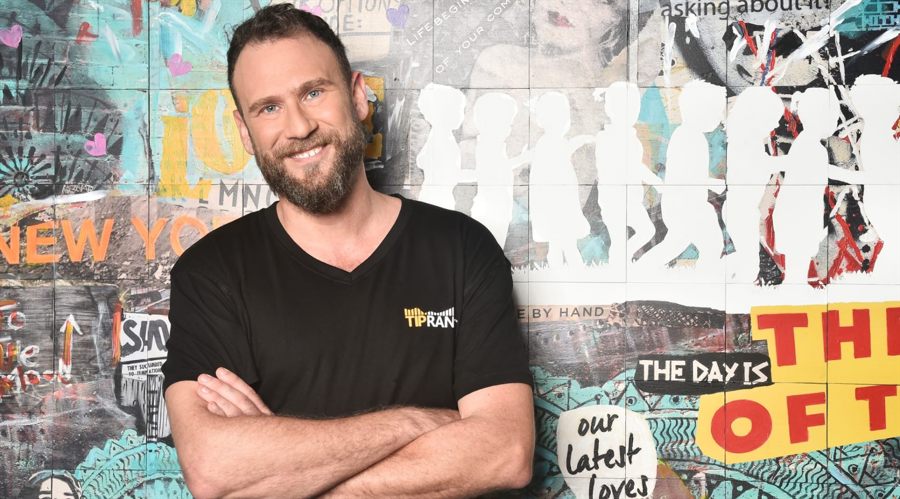 解锁新市场！梅州观赏鱼 “游” 进马来西亚