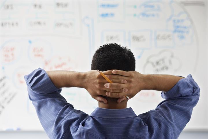 我国人工智能模型数据单元消耗量18个月增长300多倍!